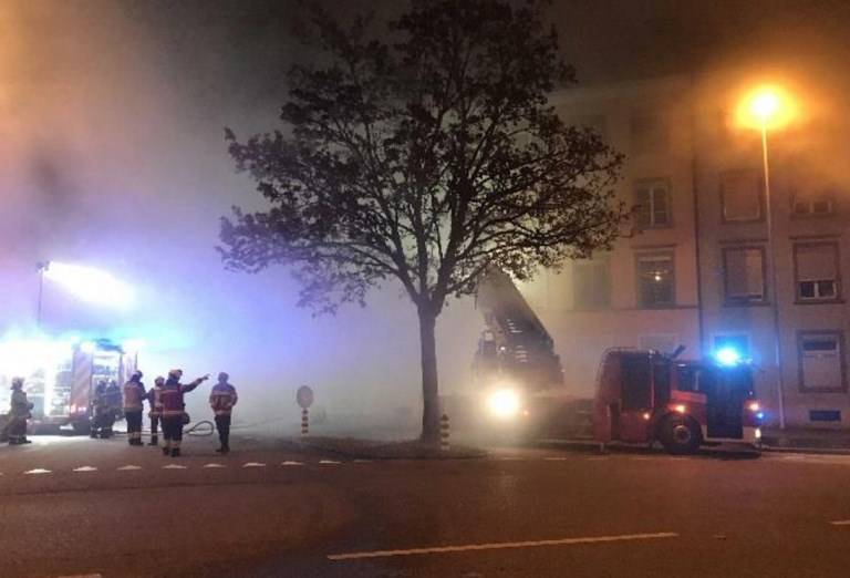 سوئٹزرلینڈ، عمارت میں بھڑکنے والی آگ سے بچوں سمیت 6 افراد ہلاک