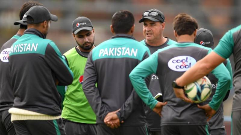 ہیڈ کوچ مکی آرتھر کو جنوبی افریقہ میں پہلی سیریز جیتنے کی امید 
