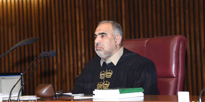 نواز شریف کے گارڈ کا کیمر ہ مین پر تشدد ،سپیکر قومی اسمبلی نے ایکشن لے لیا