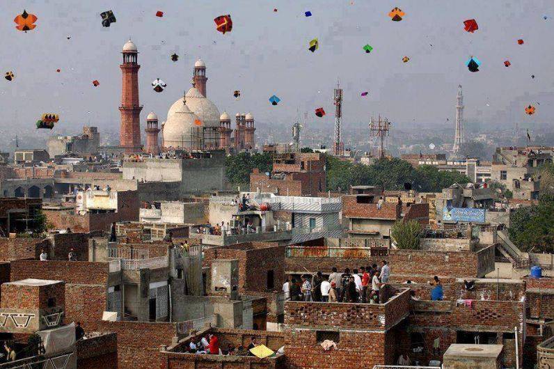 پنجاب حکومت کی جانب سے بسنت منانے کا اقدام لاہور ہائیکورٹ میں چیلنج کردیا 