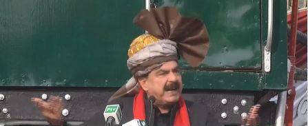 رحمان بابا ایکسپریس کا افتتاح،عوام نے عمران خان کا ساتھ ملک میں انقلاب اور تبدیلی کیلئے دیا :شیخ رشید