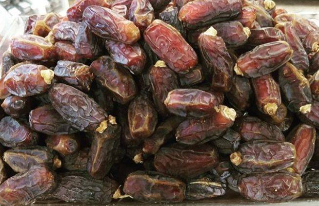 روزانہ تین کجھوریں کھانے سے جسم میں کون سی تبدیلیاں رونما ہوتی ہیں ؟ جانئیے