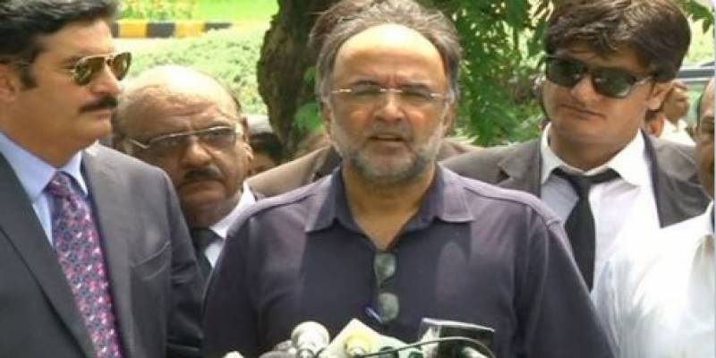 حکومت ہم بھی گرا سکتے ہیں ، قمر زمان کائرہ کی حکومت پر تنقید 
