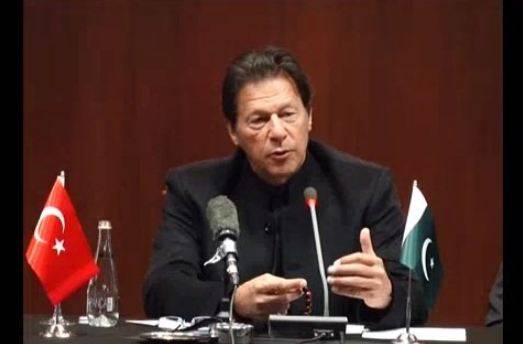 وزیر اعظم عمران خان نے انقرہ میں مصطفیٰ کمال اتاترک کے مزار پرحاضری دی