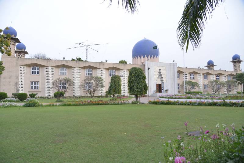 بھارت سفارتی آداب بھول گیا،پاکستانی سفارتکار کو گرفتار کرلیا