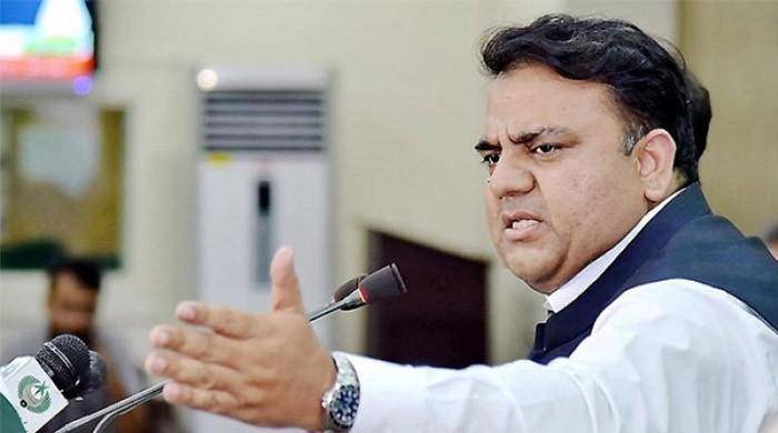 فواد چوہدری نے سندھ میں تبدیلی کیلئے فارورڈ بلاک بنانے کا عندیہ دیدیا