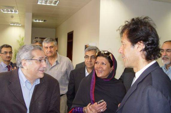 علیمہ خان نے جرمانے کے 2 کروڑ 21 لاکھ روپے جمع نہ کرائے، ایف بی آر کا سخت کارروائی کا عندیہ 
