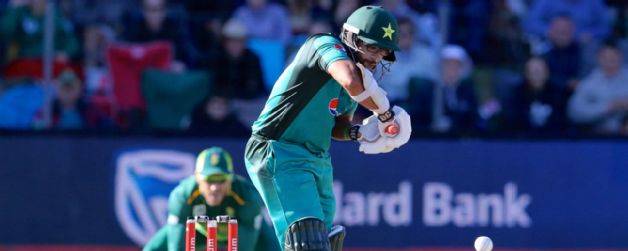دوسرا ون ڈے : پاکستان کا ٹاپ آرڈر پر فلاپ ،107 رنز پر 7 وکٹیں گنوا دیں 