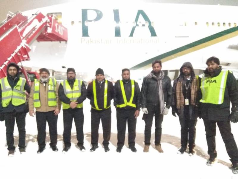 اوسلو کی سخت سردی میں پی آئی اے کے انجینئرز کا زبردست کارنامہ