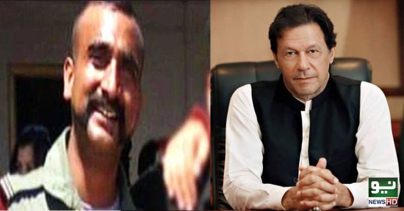عمران خان نے بھارتی بلے باز کو دوسری باری دینے کی یاد تازہ کردی 