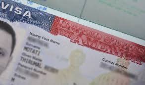 امریکا نے پاکستانیوں کیلئے ویزا مدت میں کمی کر دی