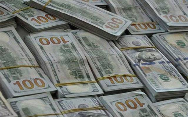 ڈالر 12 پیسے مہنگا، سٹاک مارکیٹ میں 132 پوائنٹس کا اضافہ 
