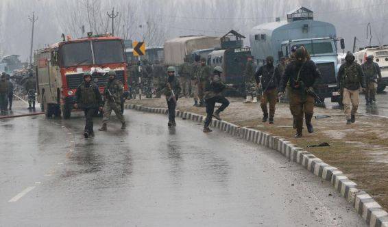 مقبوضہ کشمیر کے بس سٹیند پر دھماکے سے متعدد افراد زخمی 