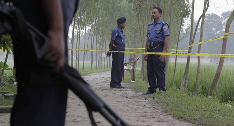 بنگلہ دیش میں گاڑی پر فائرنگ سے الیکشن افسر سمیت 7 افراد ہلاک