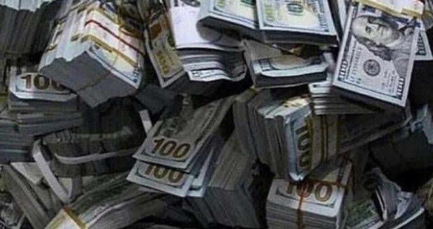   ڈالر ملکی تاریخ کی بلند ترین سطح پر پہنچ  گیا