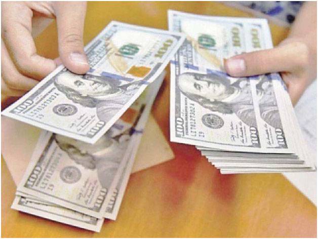 حکومت نے ڈالر ذخیرہ کرنیوالوں کیخلاف کارروائی کا اعلان کر دیا