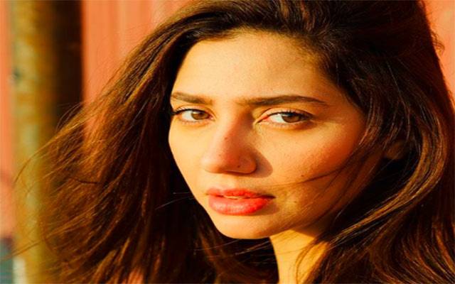 ماہرہ خان کی نئی فلم پرے ہٹ لو کے ٹریلر کی سوشل میڈیا پر دھوم