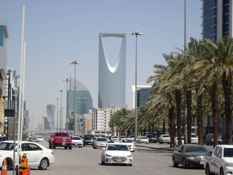 سعودی عرب میں نمبر پلیٹ چھپانے پر 6 ہزار ریال تک جرمانہ ،گاڑی بند ہوگی