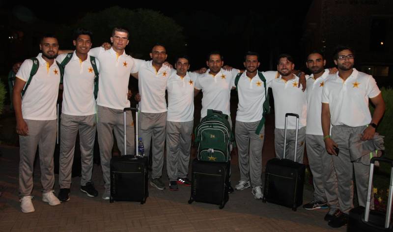 قومی ٹیم سرفراز احمد کی قیادت میں انگلینڈ روانہ ہو گئی