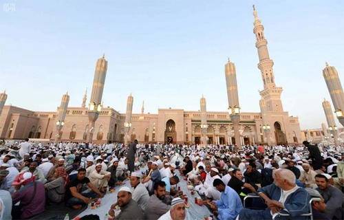 مسجدنبوی میں افطاری دسترخوان، اجازت ناموں کا اجرا