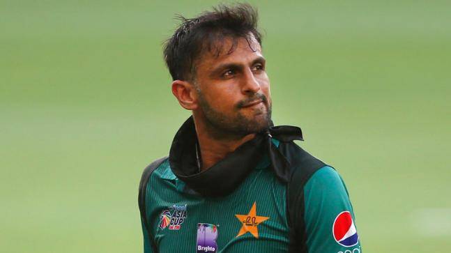 انگلینڈ کے خلاف سیریز سے قبل شعیب ملک 10 دن کی چھٹی پر چلے گئے
