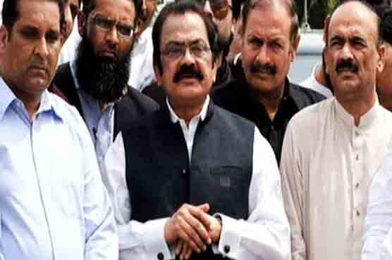 پاکستان اور نالائق وزیراعظم ایک ساتھ نہیں چل سکتے، رانا ثنا اللہ