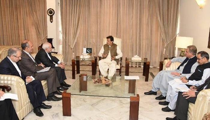 وزیراعظم سے جواد ظریف کی ملاقات، پاک ایران دو طرفہ تعلقات پر بات چیت