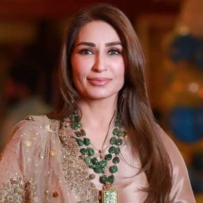 ماڈلنگ کر نے میں جو مزا ہے اس کو الفاظ میں بیان نہیں کیا جاسکتا، ریما خان