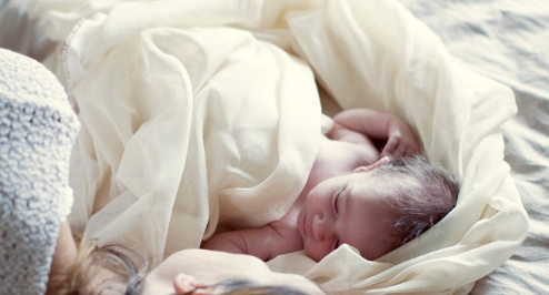 امریکا میں پیدا ہونے والی دنیا کی سب سے چھوٹی اور کم وزن بچی پانچ ماہ کی ہوگئی