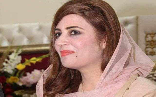 وفاقی وزیر زرتاج گل کے خلاف آرٹیکل 62 کے تحت کارروائی کا مطالبہ