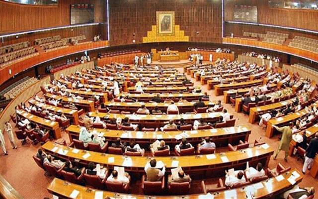 دوست ممالک سے 9 ارب ڈالر ملے ، ملکی قرضے 31 ہزار ارب ڈالر تک جا پہنچے