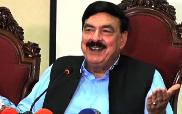 وزیراعظم سے کہا ہے کہ نوازاور شہباز شریف کو بیرون ملک جانے دیا جائے :شیخ رشید 