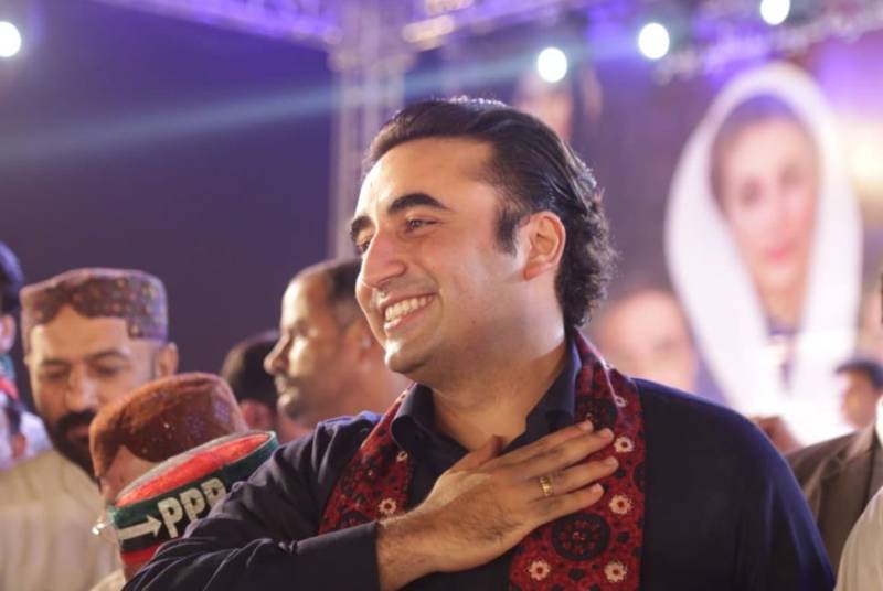  بلاول بھٹو نے پارلیمنٹ میں وفاقی وزر اءکے غیرسنجیدہ رویئے پرقوم سے معافی مانگ لی 