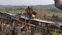 بھارتی ریاست جارکھنڈ میں مسافر بس کے حادثہ میں 6 افراد ہلا ک، 43 زخمی 