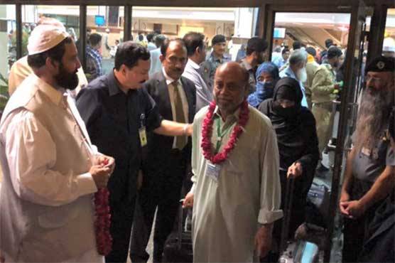 پہلی حج پرواز 214 عازمین کو لے کر لاہور سے مدینہ روانہ ہو گئی