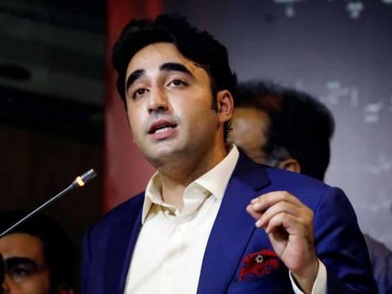 'سلیکٹڈ وزیراعظم ہر ادارے، معیشت اور اقدار کو تباہ کرنے پر تُلا ہوا ہے'