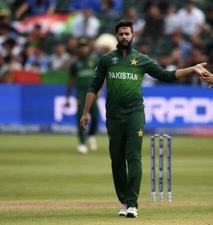 قومی کرکٹر عماد وسیم نے شادی کرنے کا فیصلہ کر لیا