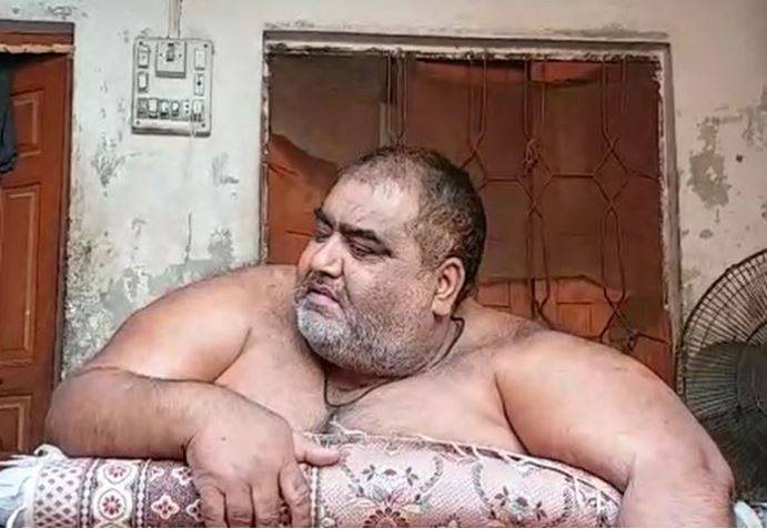 صادق آباد کا رہائشی موٹاپے کا شکار نورالحسن انتقال کرگیا