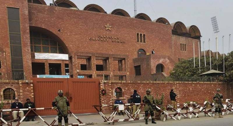 پی سی بی کا سینٹرل کنٹریکٹ میں کھلاڑیوں کی تعداد کم کرنے کا فیصلہ