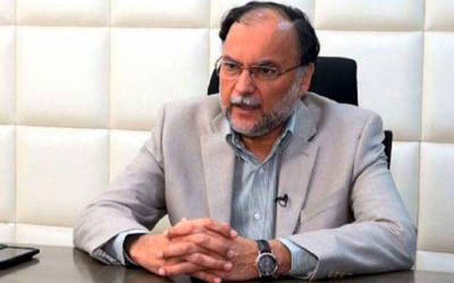 شاہد خاقان عباسی کی گرفتاری حکومت کا انتقامی اقدام ہے : احسن اقبال 