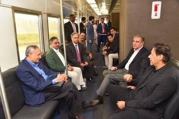 وزیراعظم عمران خان تین روزہ دورے پر امریکہ پہنچ گئے