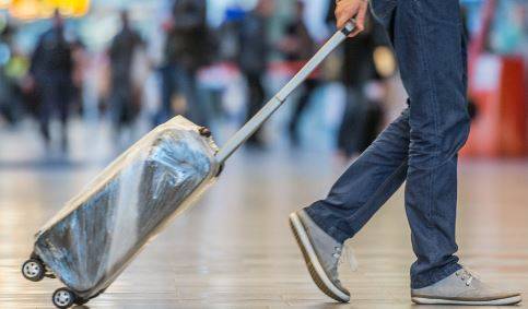 ایئرپورٹس پر مسافروں کے سامان کی پلاسٹک ریپنگ کا حکم نامہ منسوخ