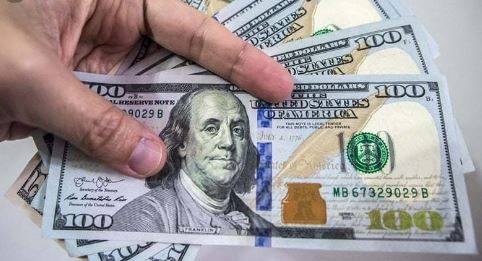 ڈالر کی اونچی اڑان جاری،160 روپے 85 پیسے کا ہو گیا