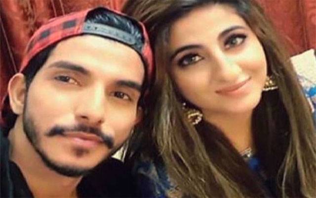 معروف ٹی وی میزبان محسن عباس کیخلاف تھانہ ڈیفنس میں ایف آئی آر درج 
