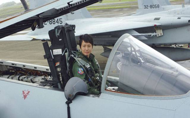 جاپان کی پہلی خاتون فائٹر پائلٹ میدان میں آ گئیں 