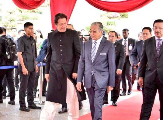  وزیراعظم  کا ڈاکٹر مہا تیر محمد سے ٹیلی فونک رابطہ، مقبوضہ کشمیر کی صورتحال تبادلہ خیال 