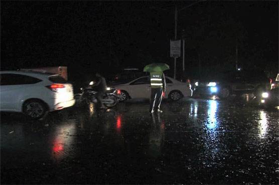 لاہور اور گردونواح میں بارش سے موسم خوشگوار ہوگیا 