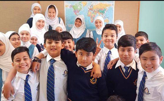 اپنی اولاد پر پڑنے والے منفی اثرات کو بھی مد نظر رکھیں، آسٹریلوی سکول