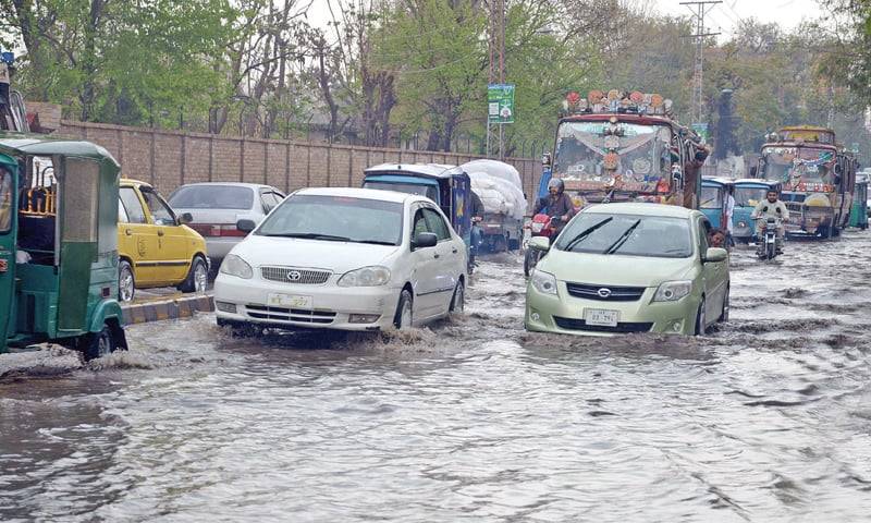 پشاور میں بارشوں اور سیلابی ریلے سے 6 افراد جاں بحق