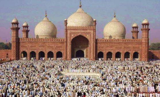 کشمیریوں سے اظہار یکجہتی ,  ملک بھر میں آج عید الاضحٰی سادگی سے منائی جارہی ہے 
